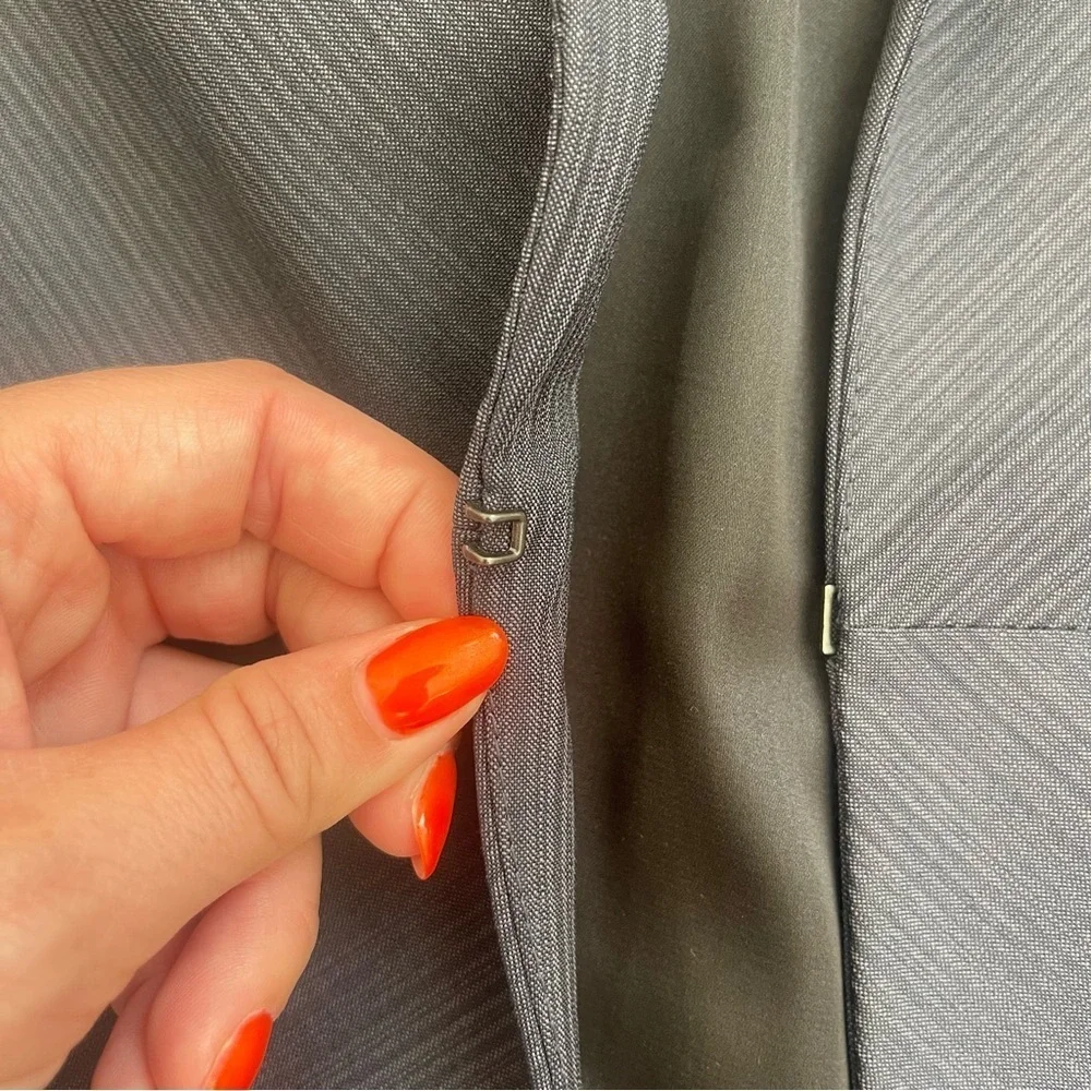 Elie Tahari Laurel Jacket Blazer Pinstripe Navy Multi Wool Blend Size 14 - Picture 5 of 9